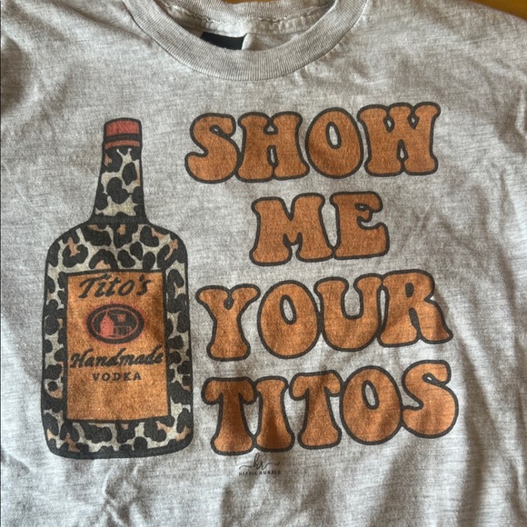 Hanes Gray Short Sleeve Tee with Orange and Black Print - Picture 2 of 3